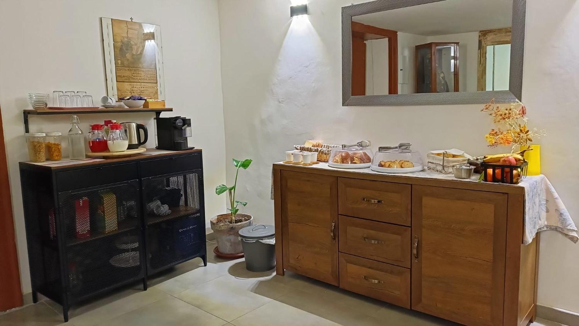ナポリ La Puteca Bed & Breakfast エクステリア 写真